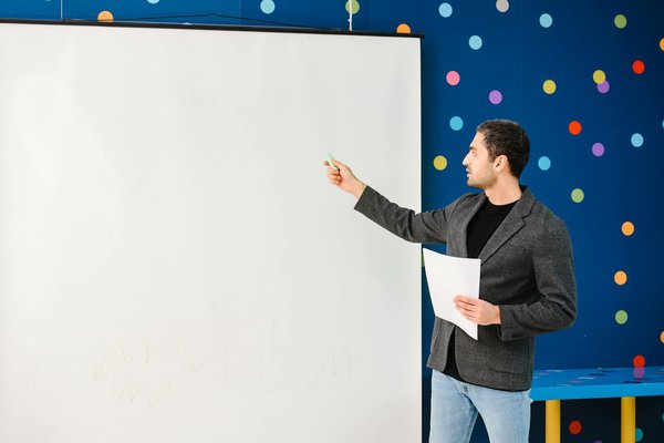 Maîtrisez les enjeux légaux des transports verts : votre guide essentiel